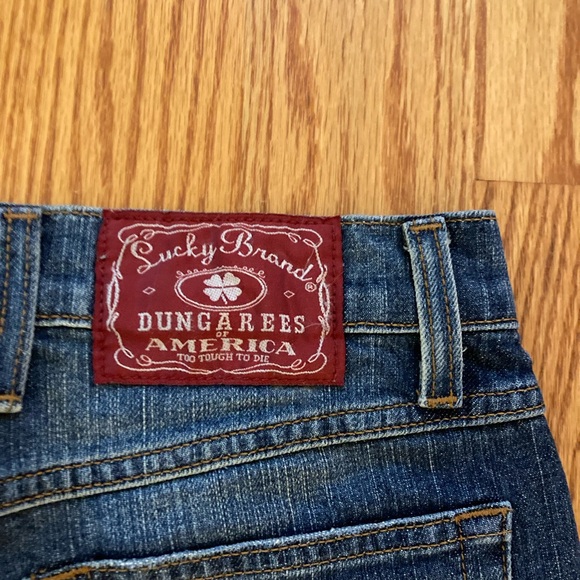 Lucky Brand Dungarees. Rider Fit Relaxed. Size 4/27. Regular length - Picture 4 of 4